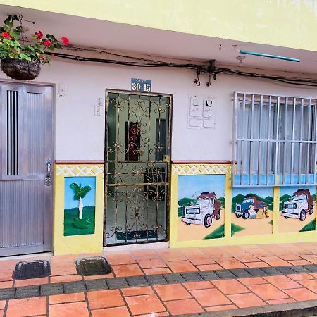 Vivienda Turistica El Zocalo Lejlighed Guatapé Eksteriør billede