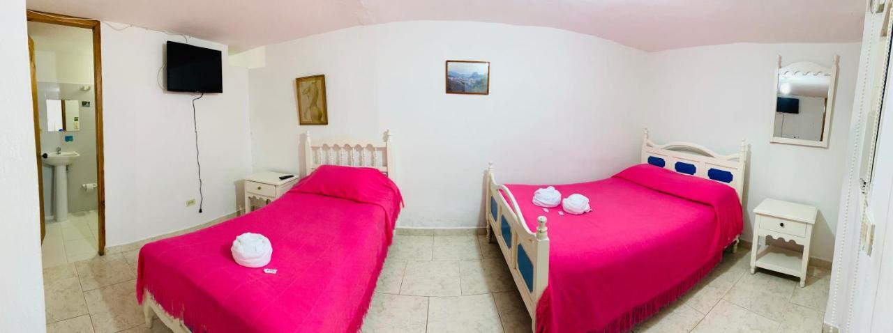 Vivienda Turistica El Zocalo Lejlighed Guatapé Eksteriør billede